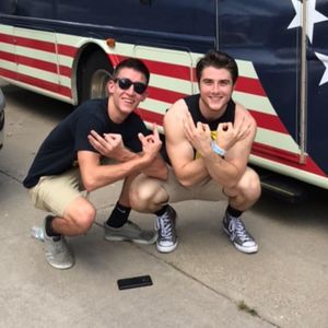 Meet your Posher, Eli